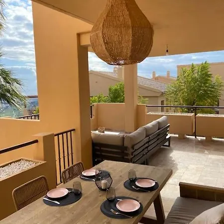 Elegant Apartment, Stunning Views, Fully Renovated In La Hacienda Del Senorio De Cifuentes Estepona