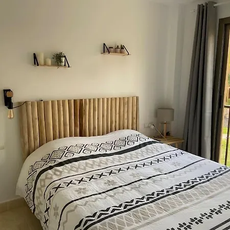 Apartman Elegant Apartment, Stunning Views, Fully Renovated In La Hacienda Del Senorio De Cifuentes Estepona