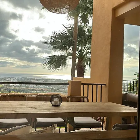 Apartman Elegant Apartment, Stunning Views, Fully Renovated In La Hacienda Del Senorio De Cifuentes *
