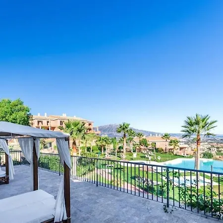 Apartment Elegant Apartment, Stunning Views, Fully Renovated In La Hacienda Del Senorio De Cifuentes *